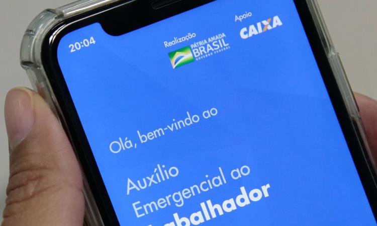 Auxílio emergencial: beneficiário precisa atualizar aplicativo Caixa Tem