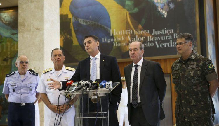 URGENTE | Comandantes das Forças Armadas pedem demissão em protesto contra Bolsonaro