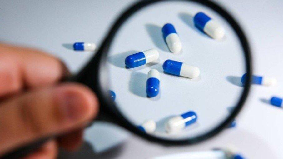 Entidades médicas pedem banimento da cloroquina e ivermectina contra Covid