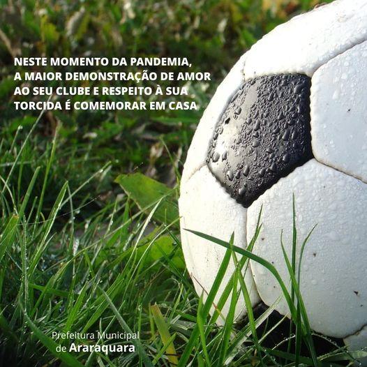 Torcedor consciente não vai para a rua comemorar a Copa do Brasil!