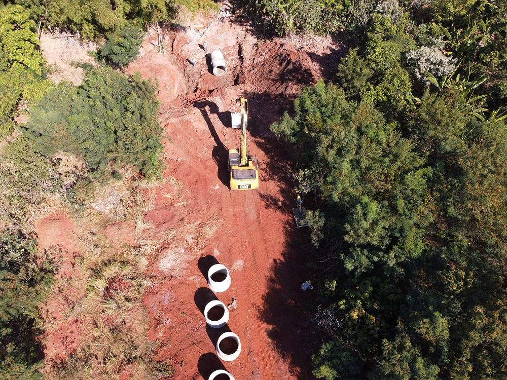 Prefeitura amplia drenagem em área ambiental no Indaiá