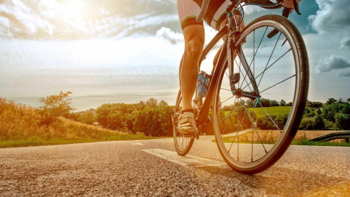 Indicação sugere utilização de guia para ciclista!