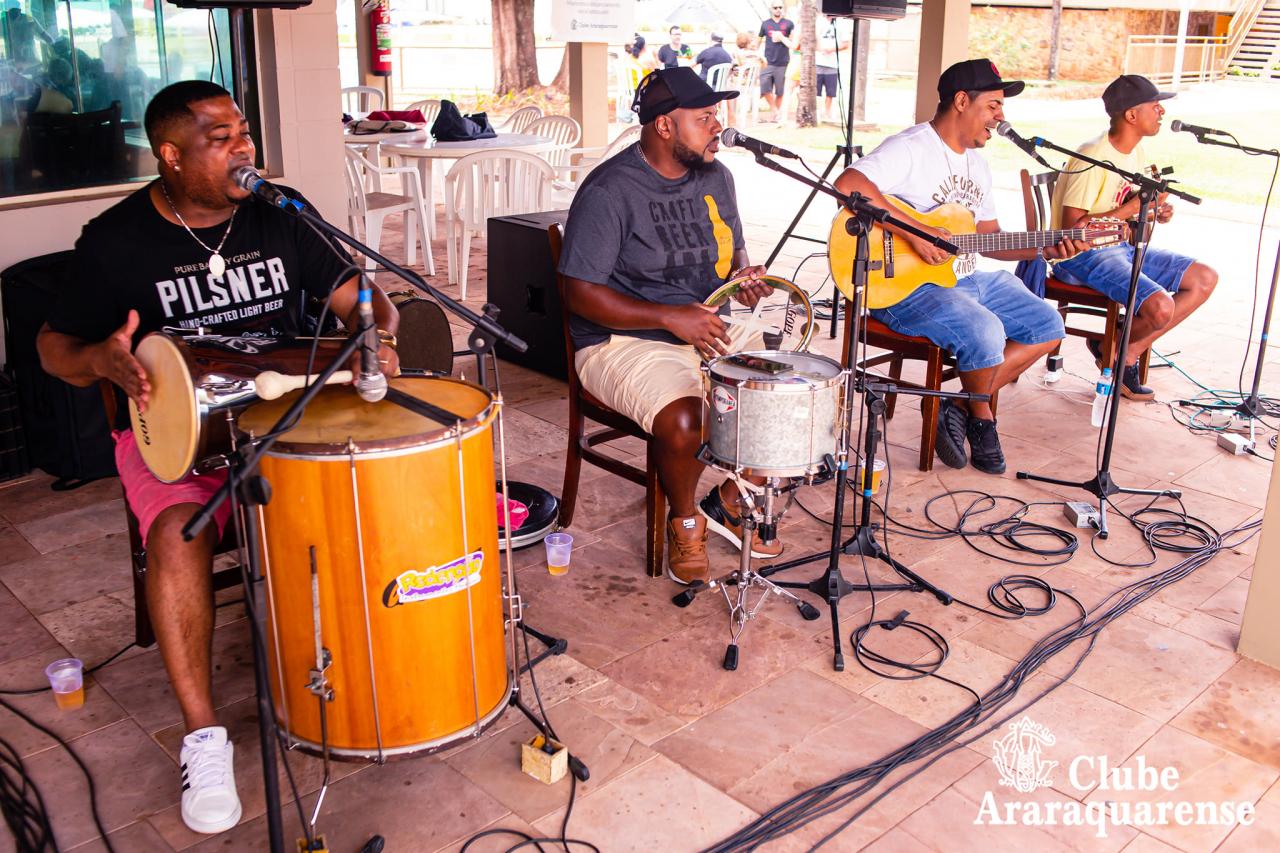Fotos do Quarteto Preto no Clube Araraquarense!