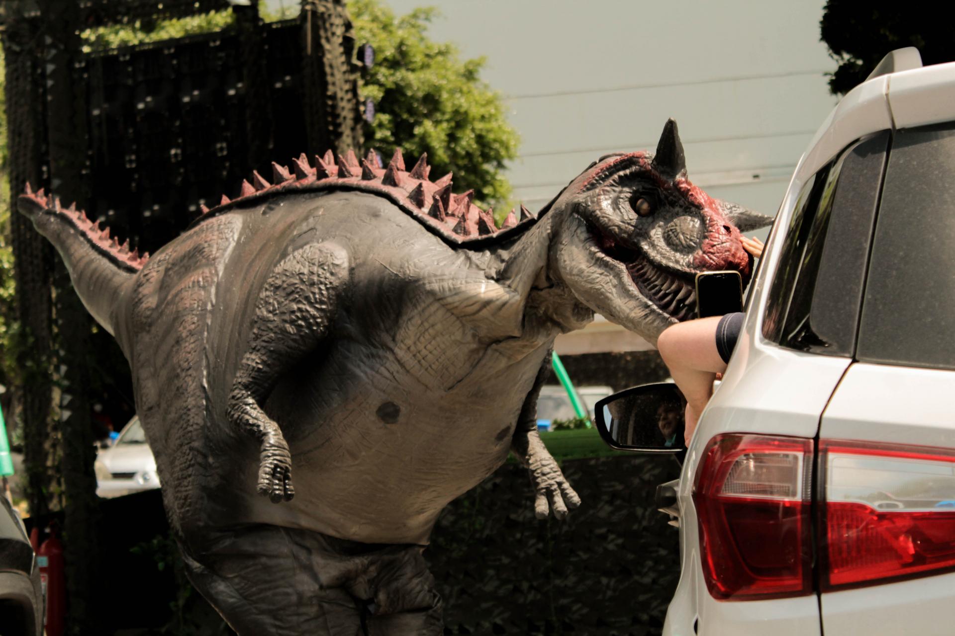 Jurassic Safari Experience chega a Ribeirão Preto com aventura para a família