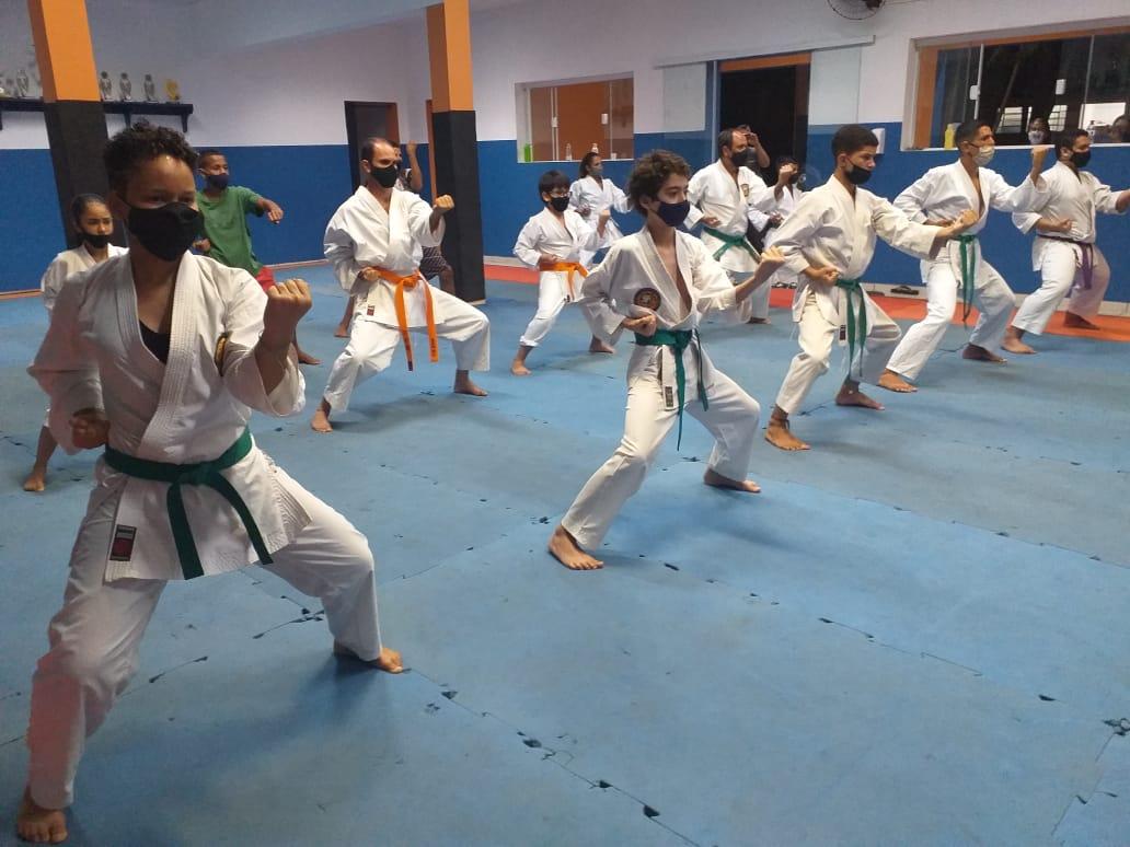 Karatê de Araraquara volta a competir neste sábado 23/10 em Gavião Peixoto!