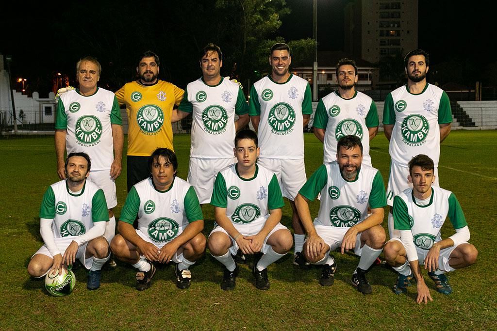 Kambé Embalagens é campeã do Futebol Noturno no Clube Araraquarense 2021!