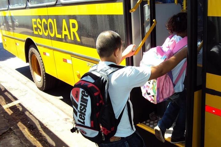 Aberto prazo para cadastro de alunos e transporte escolar