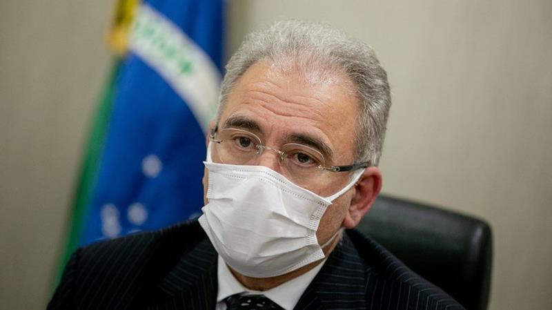 Médicos pedem abertura de processo contra Queiroga