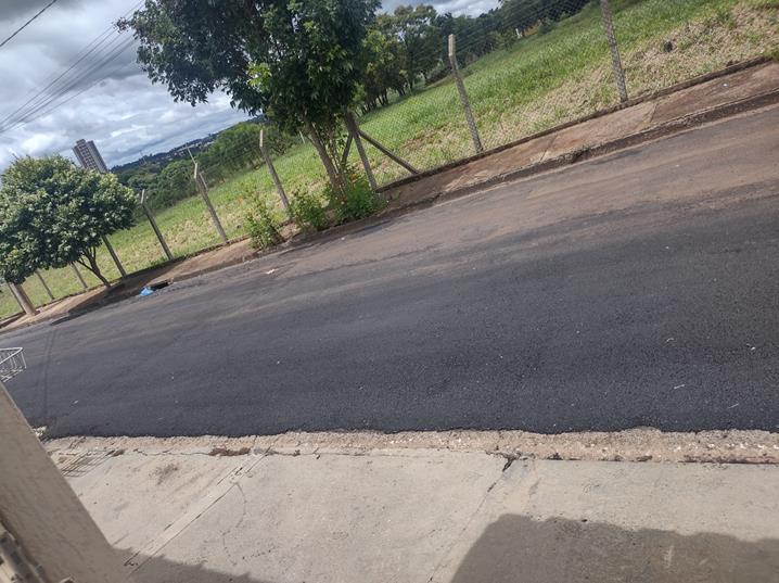 Pavimentação em via do Parque Igaçaba é concluída 