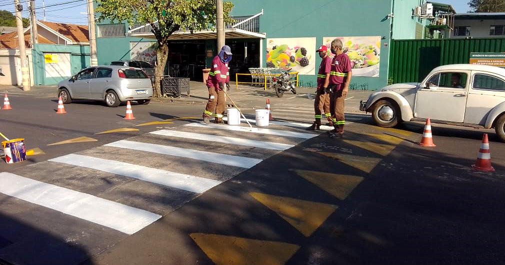 Concluída revitalização da sinalização de trânsito da Avenida Estrada de Ferro