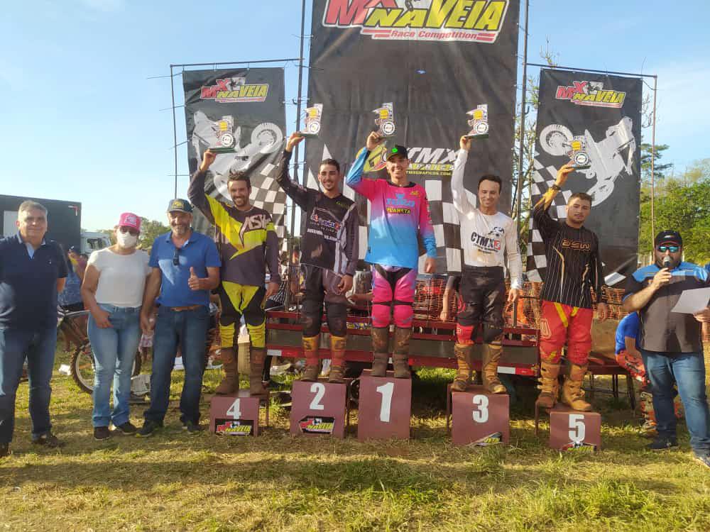 Murilo Frasnelli ,garoto voador se destaca em Colina-SP!