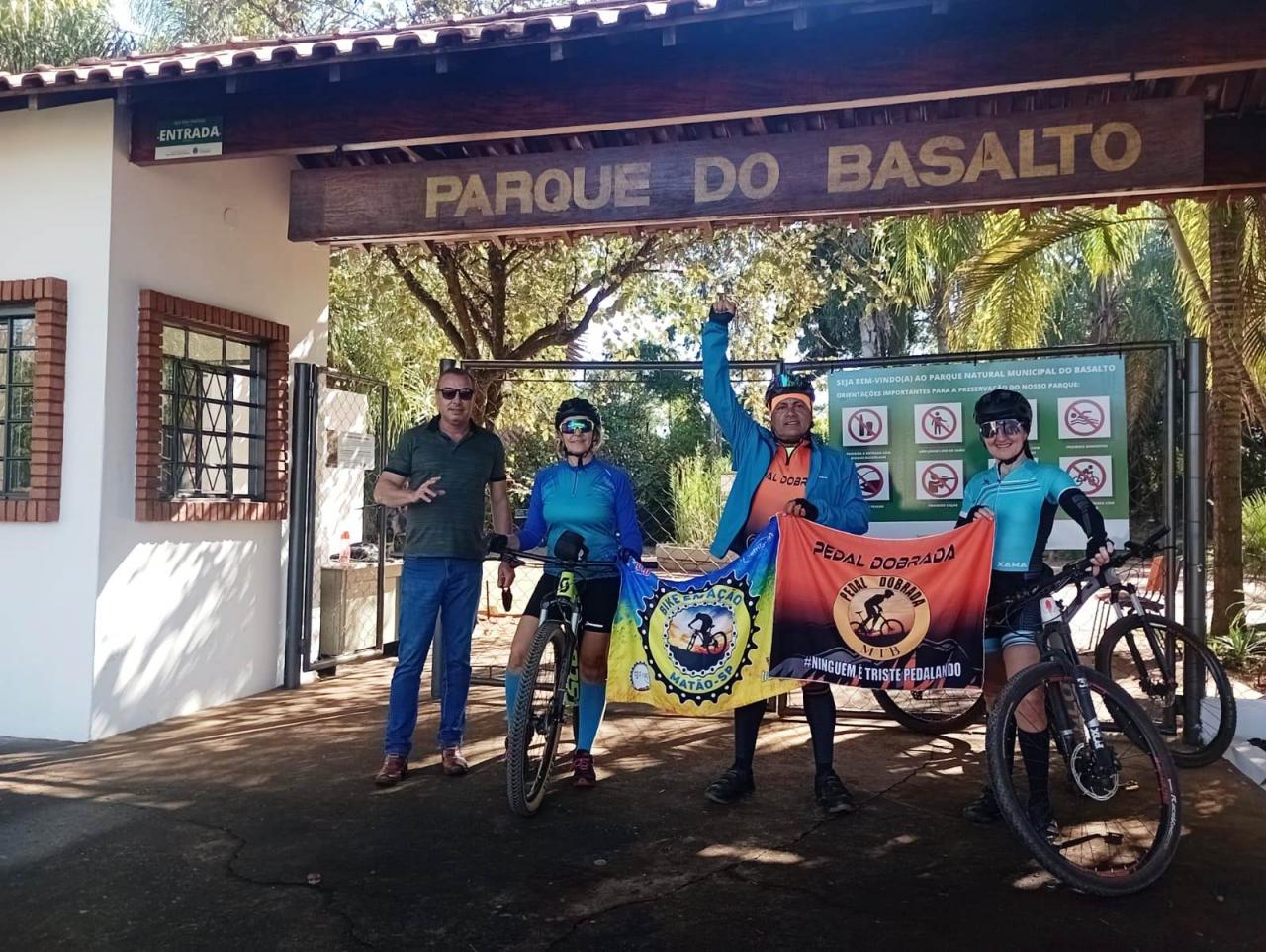 Ciclistas da região visitam o Parque Municipal do Basalto!