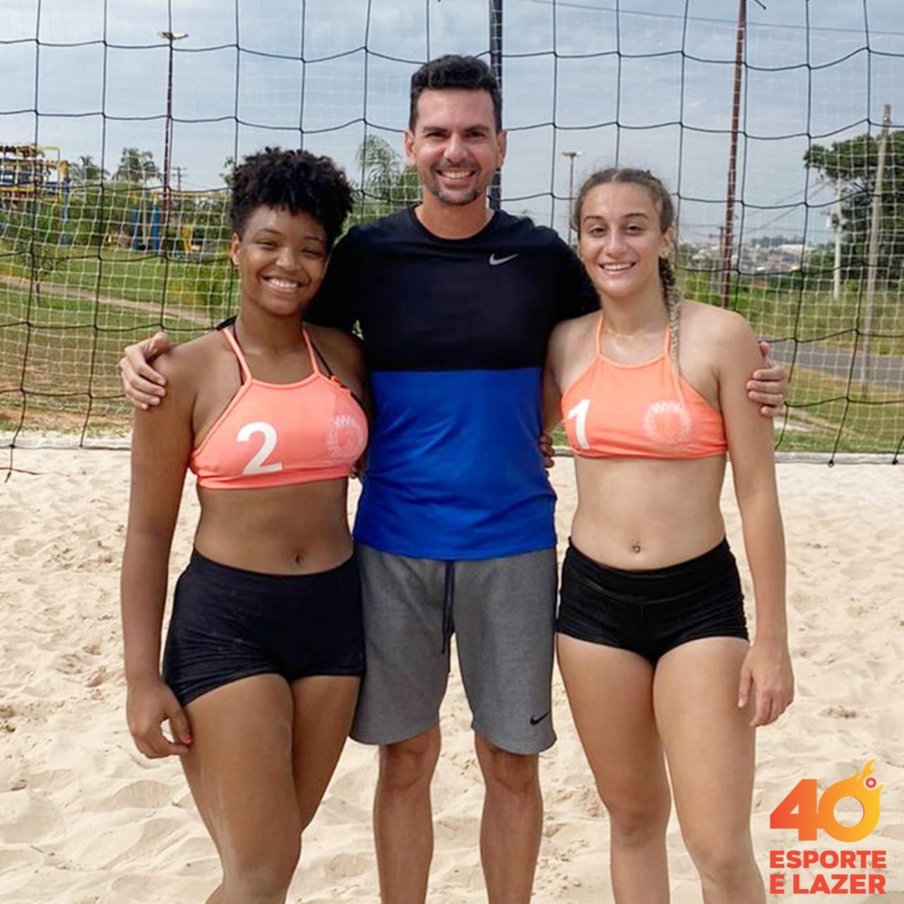 Dupla formada feminino de Araraquara avança nos Joguinhos Abertos da Juventude 2022!