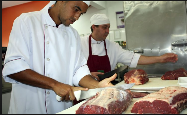 Hoje tem vaga para açouqueiro, encanadore varias outras