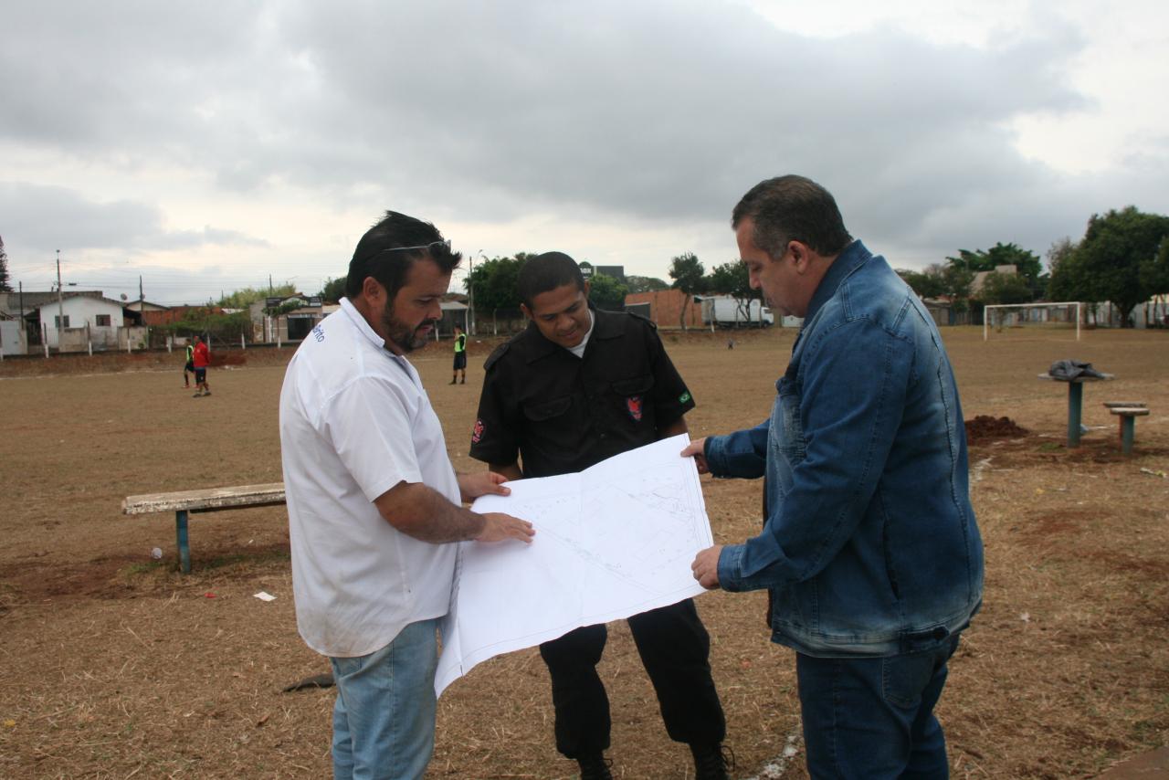 Boi viabiliza nova iluminação no campo do São Paulinho