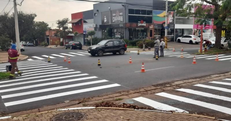 Cruzamento na Vila Velosa tem nova sinalização de trânsito