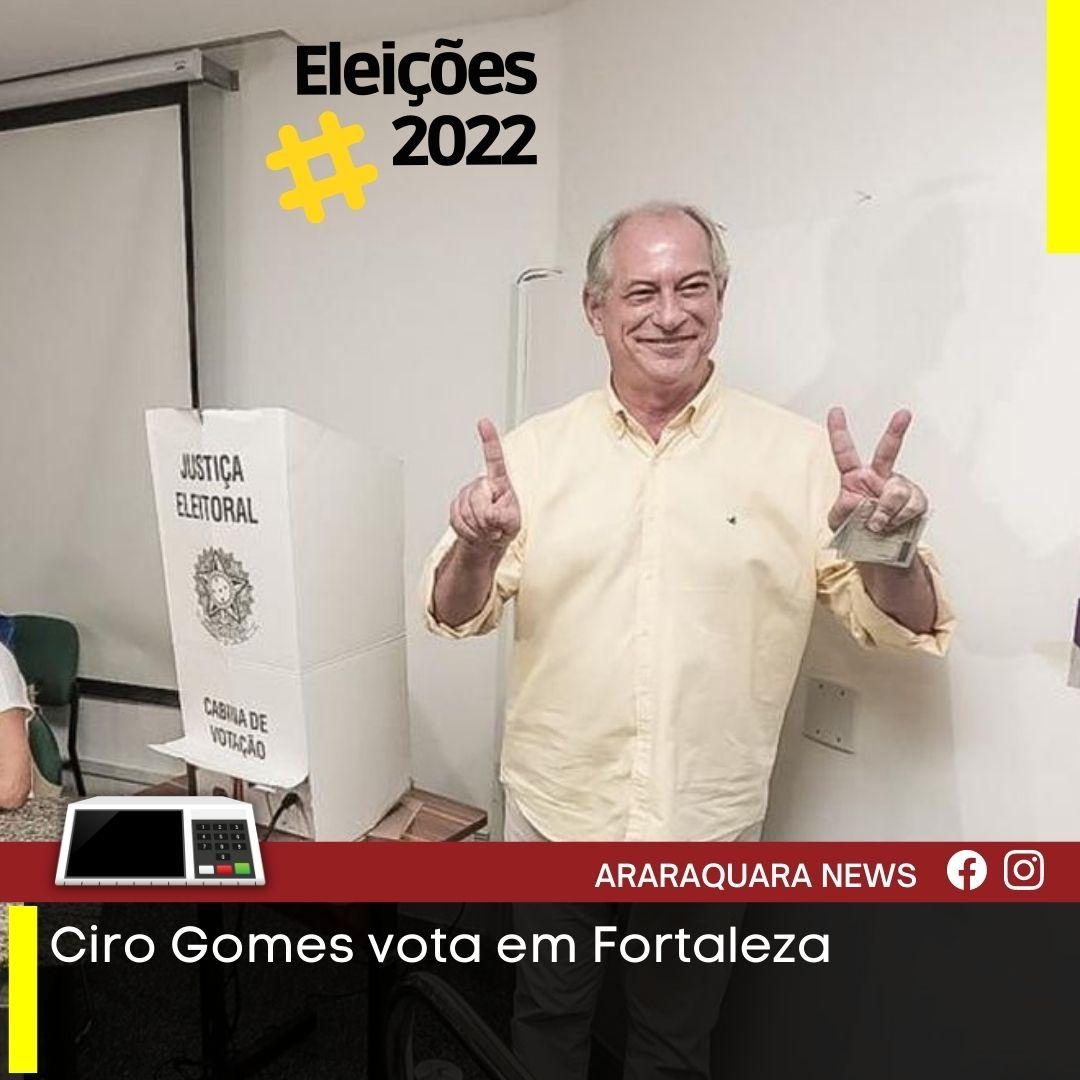 Ciro Gomes vota em Fortaleza