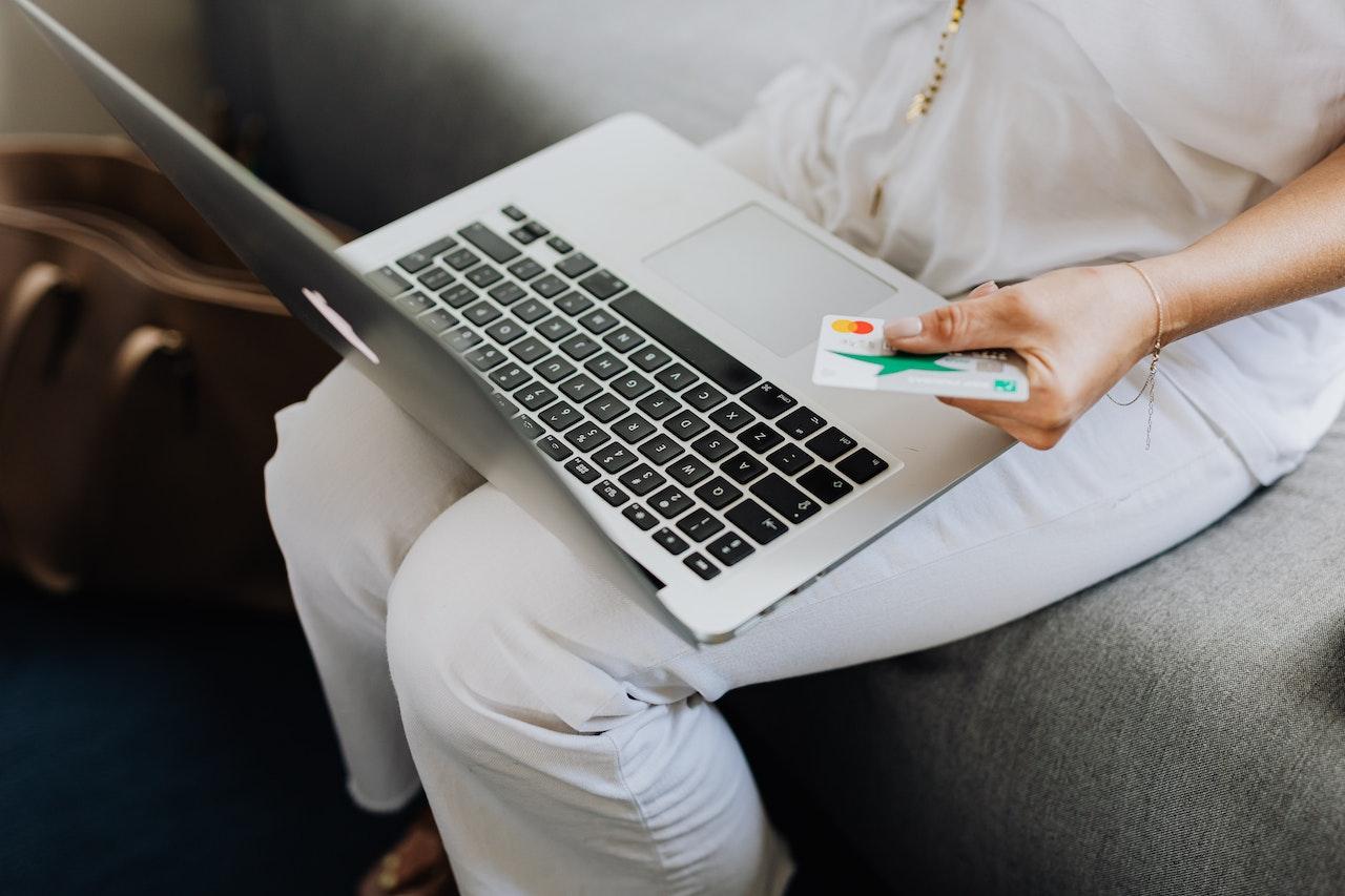 Qual é o melhor site para compra com CNPJ?