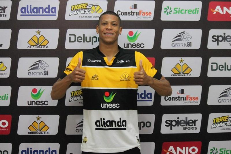 Ferroviária pretende contar com atacante Hygor, que está no Criciúma!
