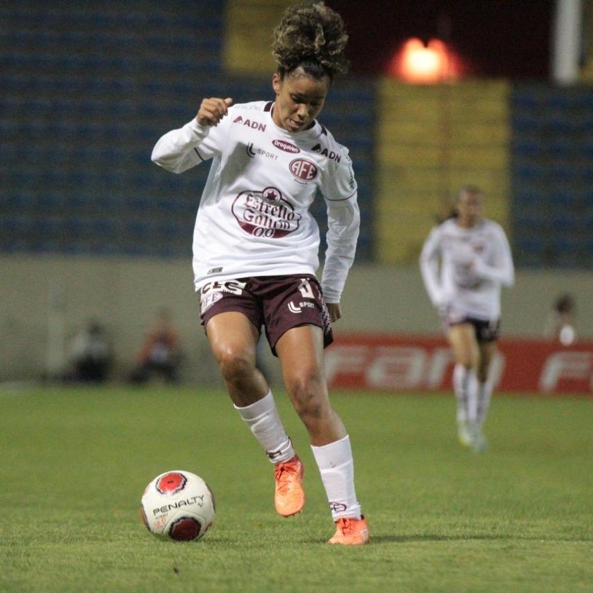 Ingryd , Rafa Mineira e  Rafa Mineira ficam e permanecem com as Guerreiras Grenás!