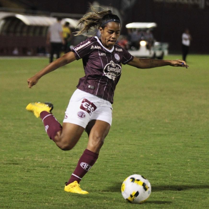 Laryh e Victória Liss renovam e ficam com as Guerreiras Grenás para 2023!