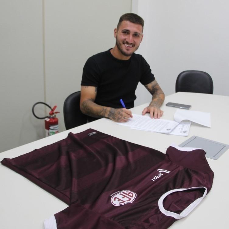 Meia Thomaz renova com a Ferroviária!