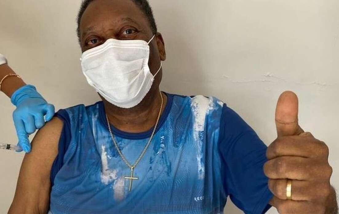 Pelé faz tratamento contra um tumor de cólon e uma infecção respiratória no Hospital Albert Einstein!