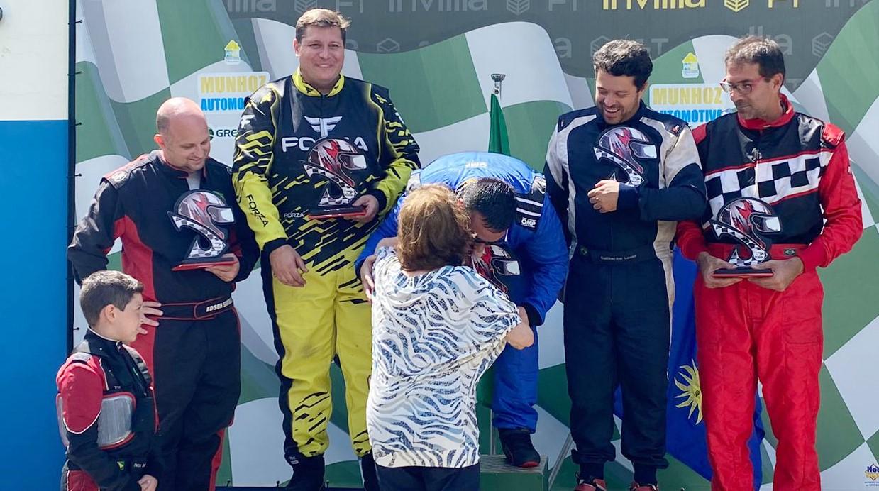 Campeonato Loukos do Asfalto agitou o Kartódromo do Pinheirinho no Domingo 12/02!