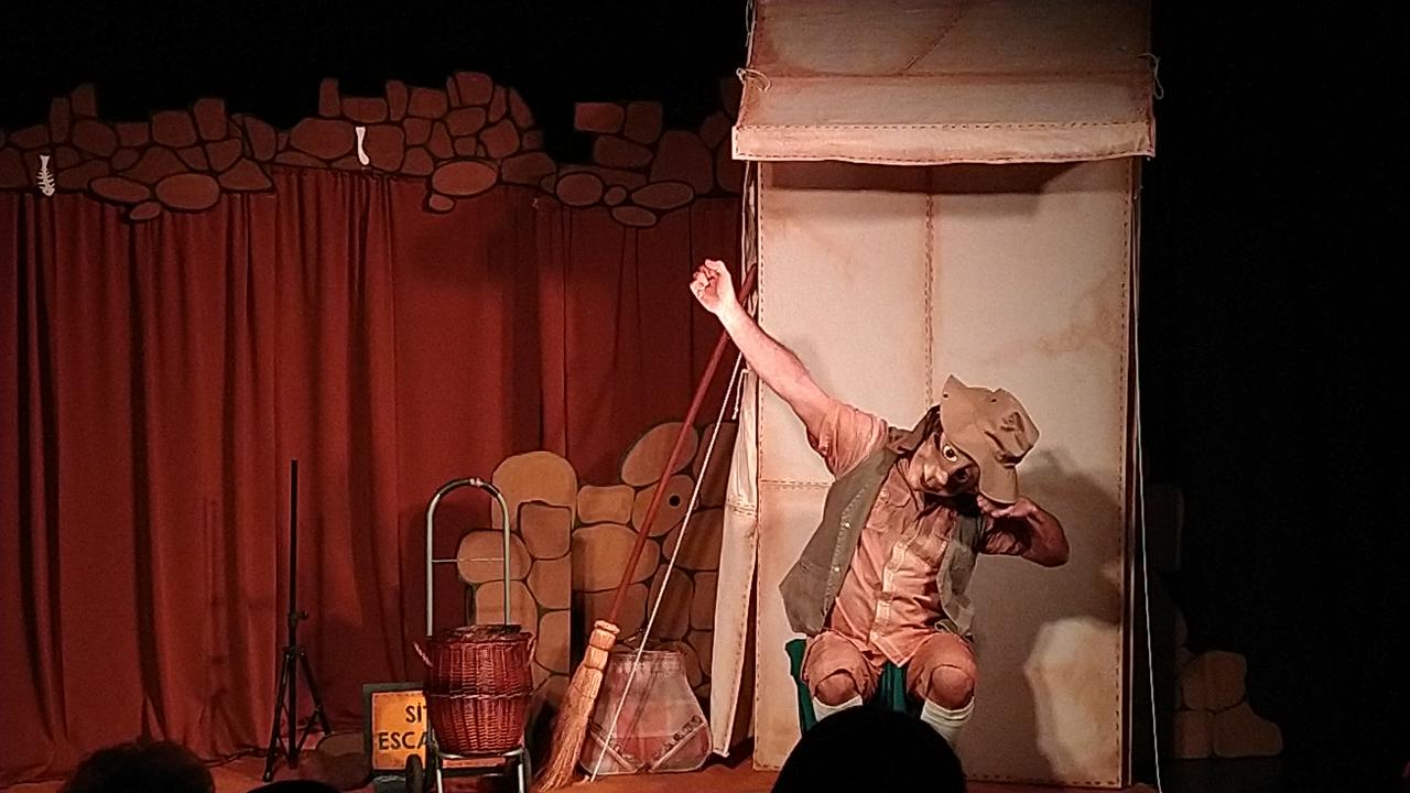 “O Ovo de Dinossauro” é cartaz no Museu do Boneco neste domingo (12)