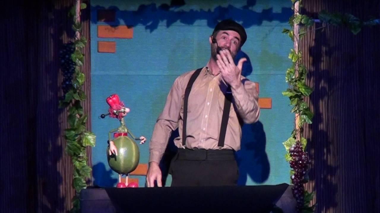“Rapunzel na Quitanda” abre a programação de abril no Museu do Boneco neste domingo (2)