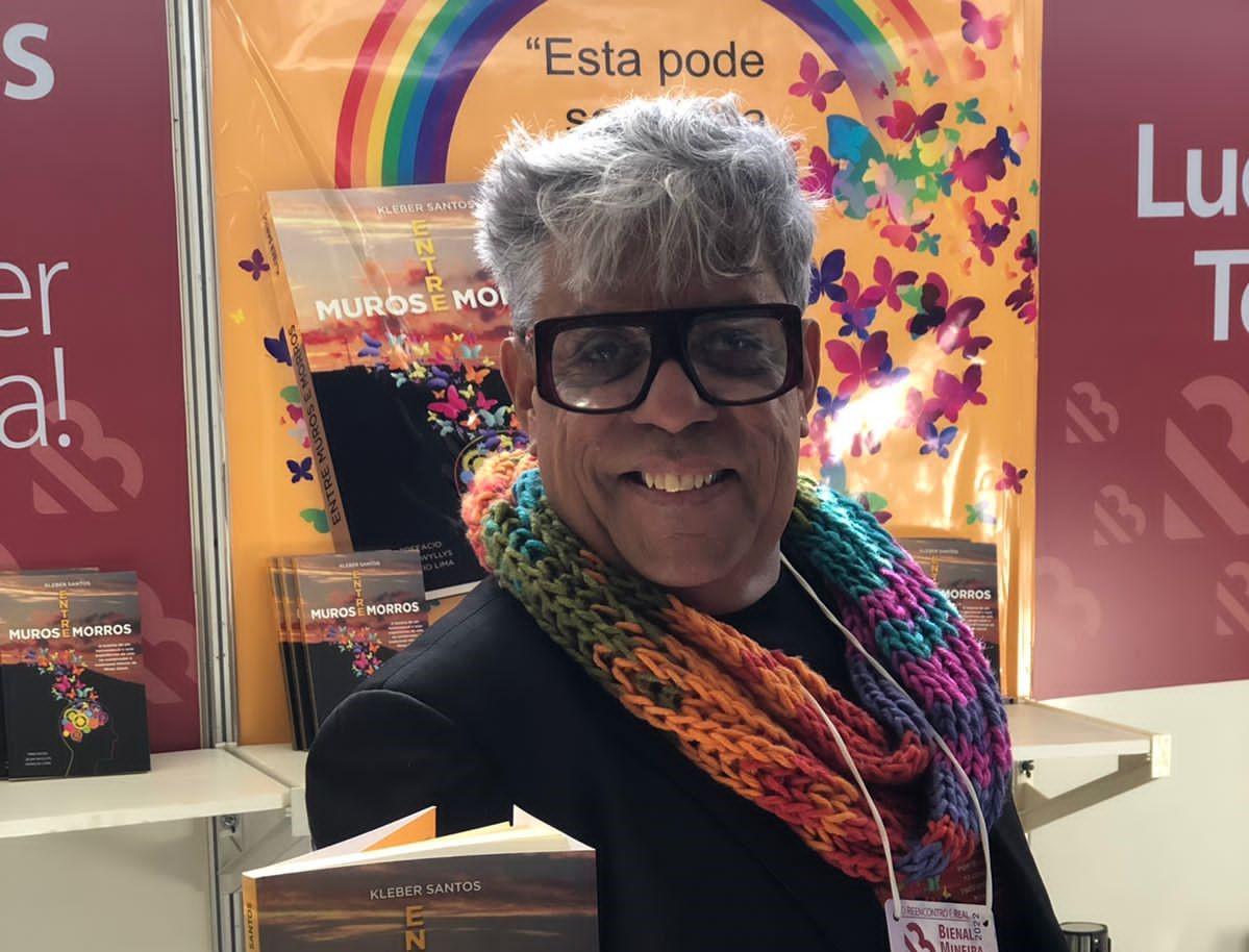 FOTOS DE KARNAL COM MARIDO NAS REDES REVELAM PRECONCEITO CONTRA DIFERENÇA DE IDADE E, AINDA, RELACIONAMENTOS LGBTQIAP+