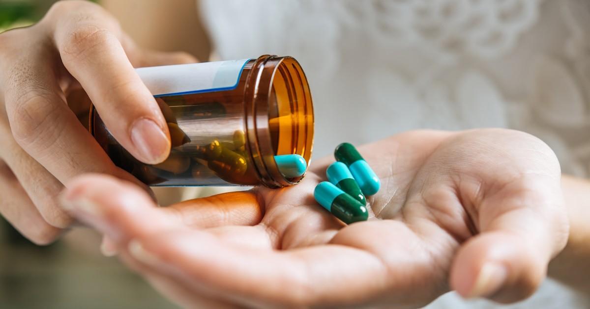 Campanhas podem conscientizar população sobre os riscos da automedicação