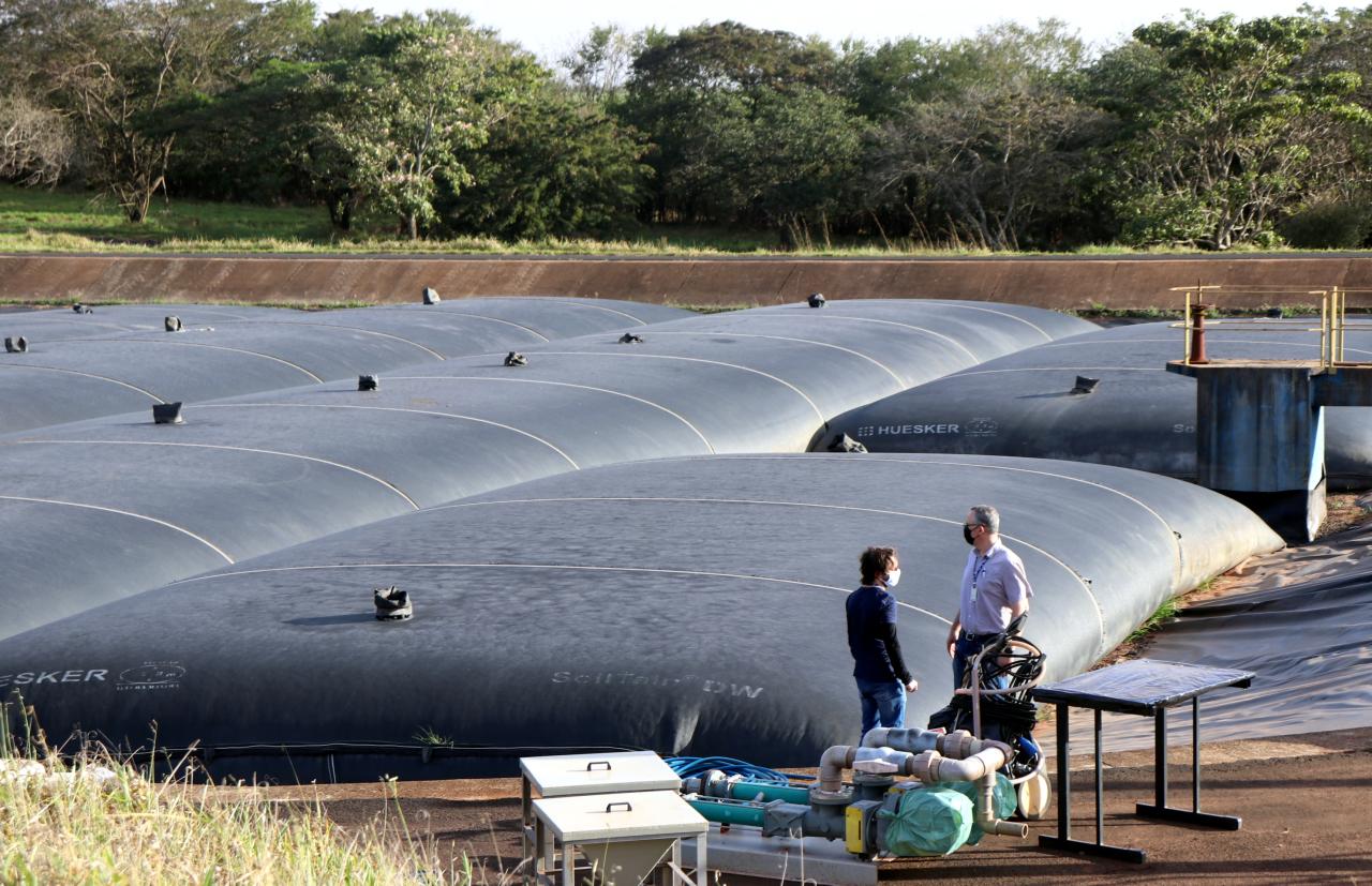 DAAE ASSINA CONTRATO PARA LIBERAÇÃO DE RECURSO PARA RETIRADA DO LODO DA ETE ARARAQUARA
