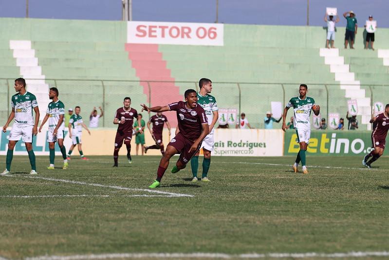 "Ferrovi&aacute;ria: Da S&eacute;rie D &agrave;s Semifinais - A Hist&oacute;ria de Uma Reviravolta"
