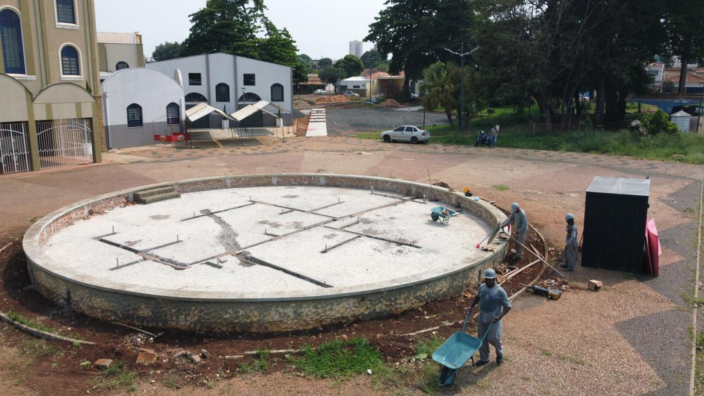 reforma da pra&ccedil;&atilde; 