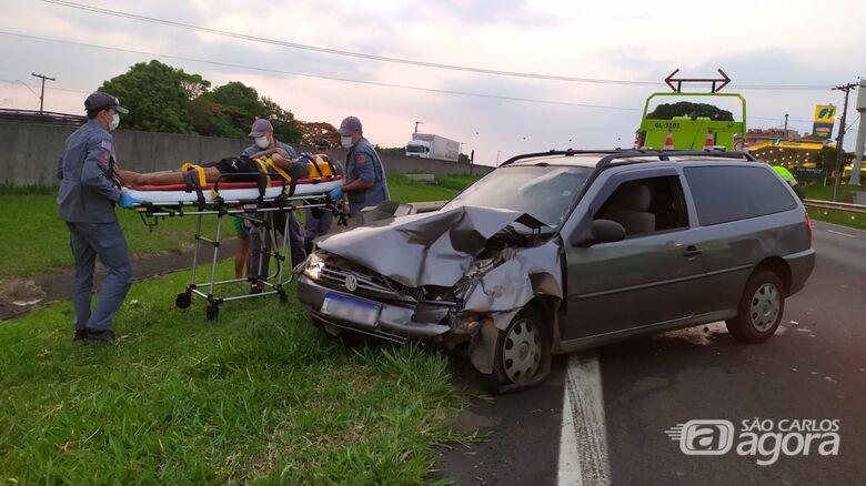 Veiculo do acidente em destaque