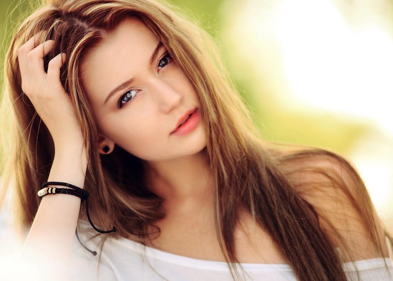 Passo a passo para um alisamento perfeito com a chapinha