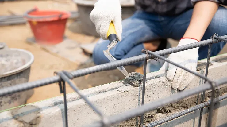 Educação esclarece situação de trabalhadores sem registro em carteira em obra de CER
