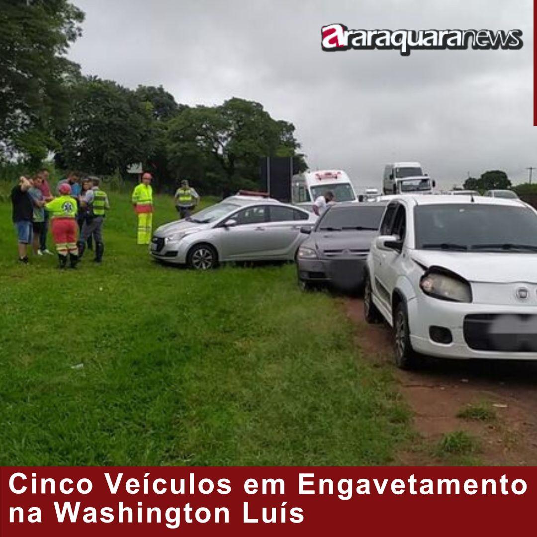 Cinco Veículos em Engavetamento na Washington Luís