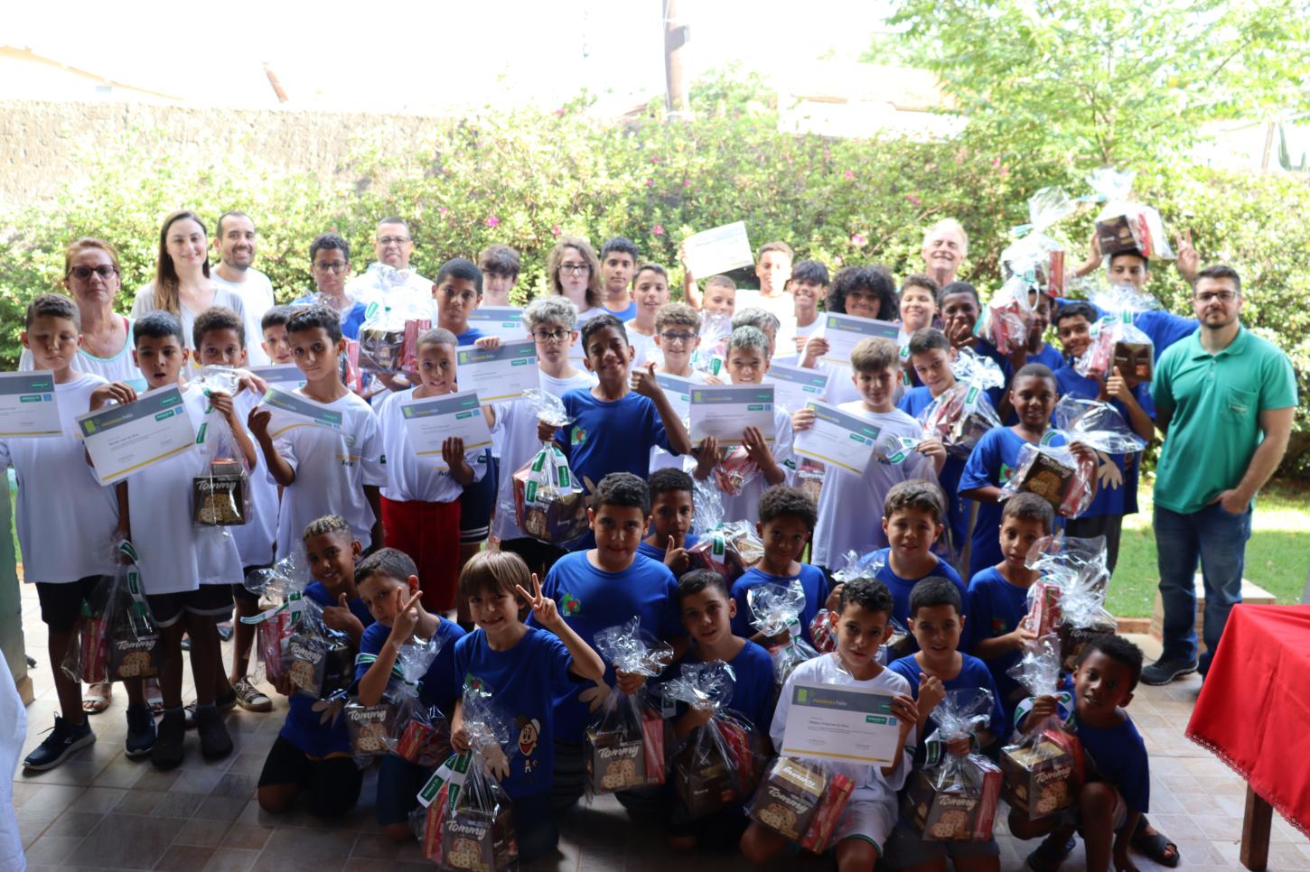 Unimed Araraquara forma 18 alunos no Programa Félix – Inclusão digital