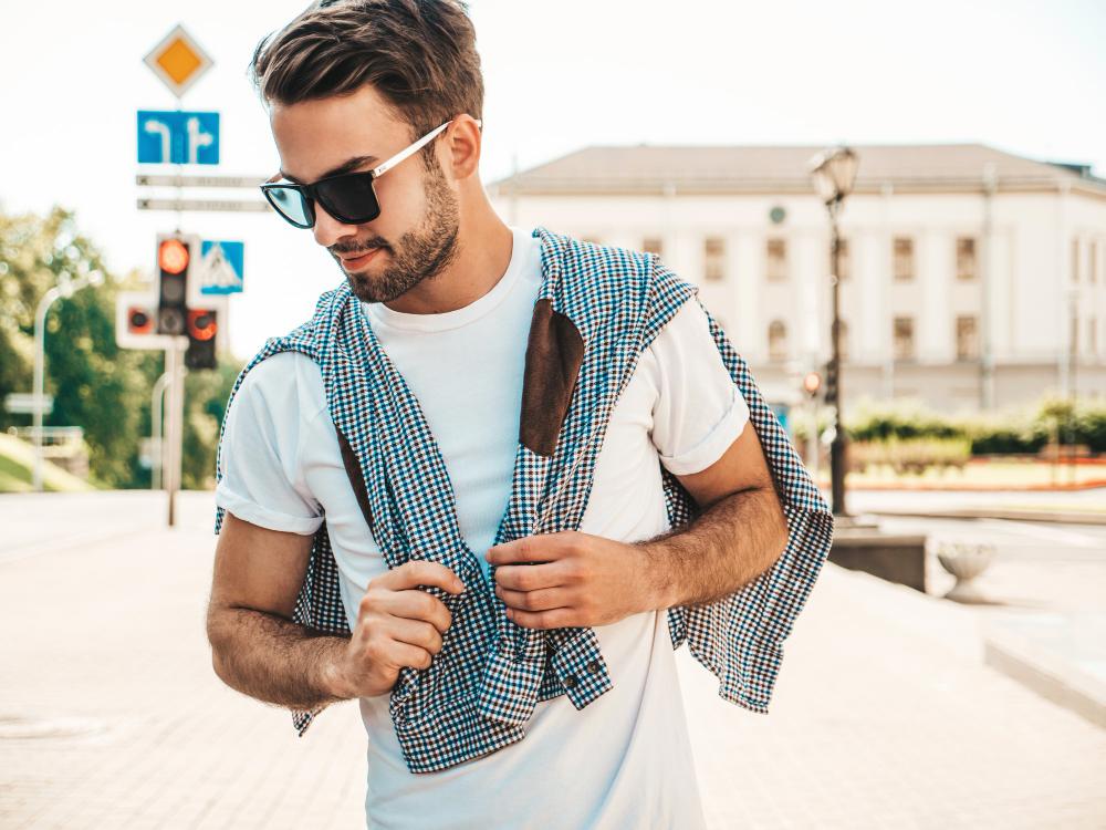 Estilo minimalista para homens: Como adotar essa tendência?