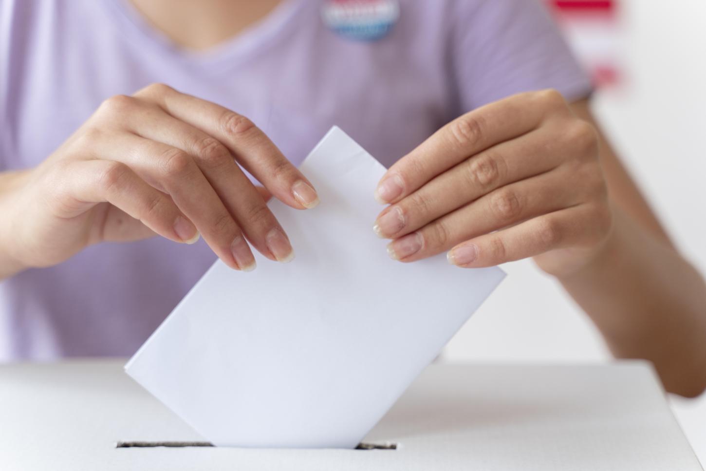 MULHERES AINDA LUTAM POR MAIOR REPRESENTATIVIDADE POLÍTICA