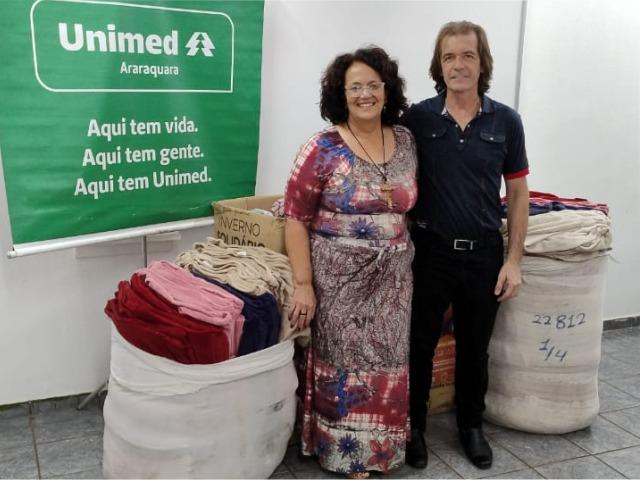 Unimed Araraquara doa mantas para Fundos Sociais de Araraquara e Região