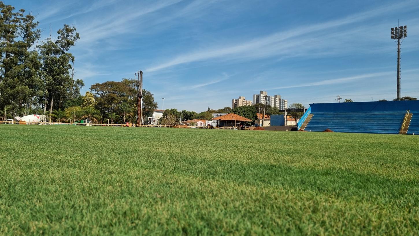 Estádio do Botânico Recebe Novo Gramado e Arquibancada