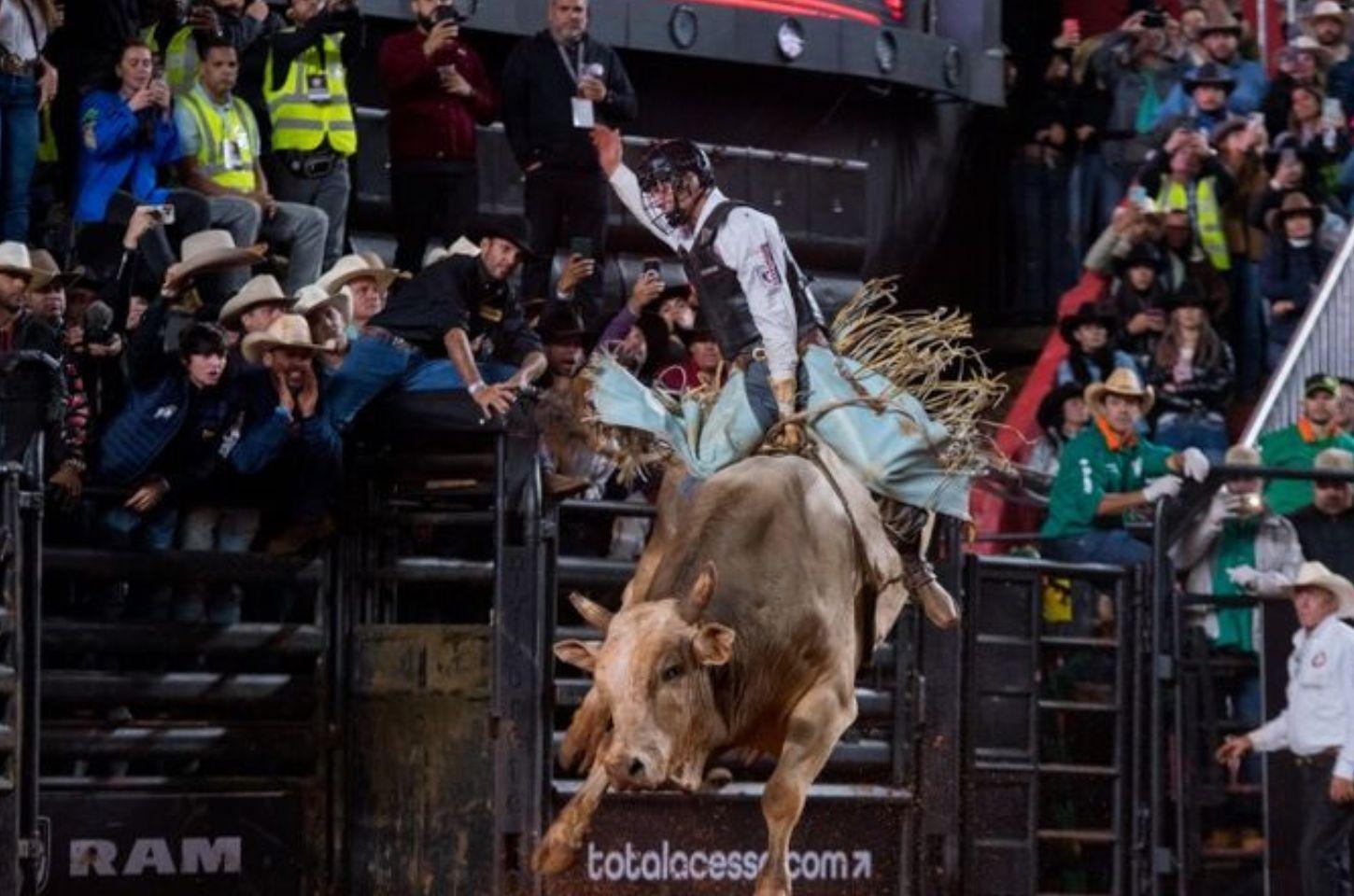 Barretos 2024: Rodeio e Shows Agitam a Maior Festa Sertaneja