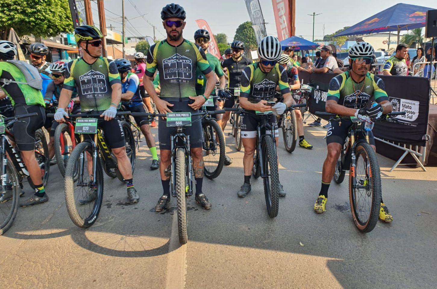 Ciclistas disputam Troféu Anésio Argenton em Araraquara