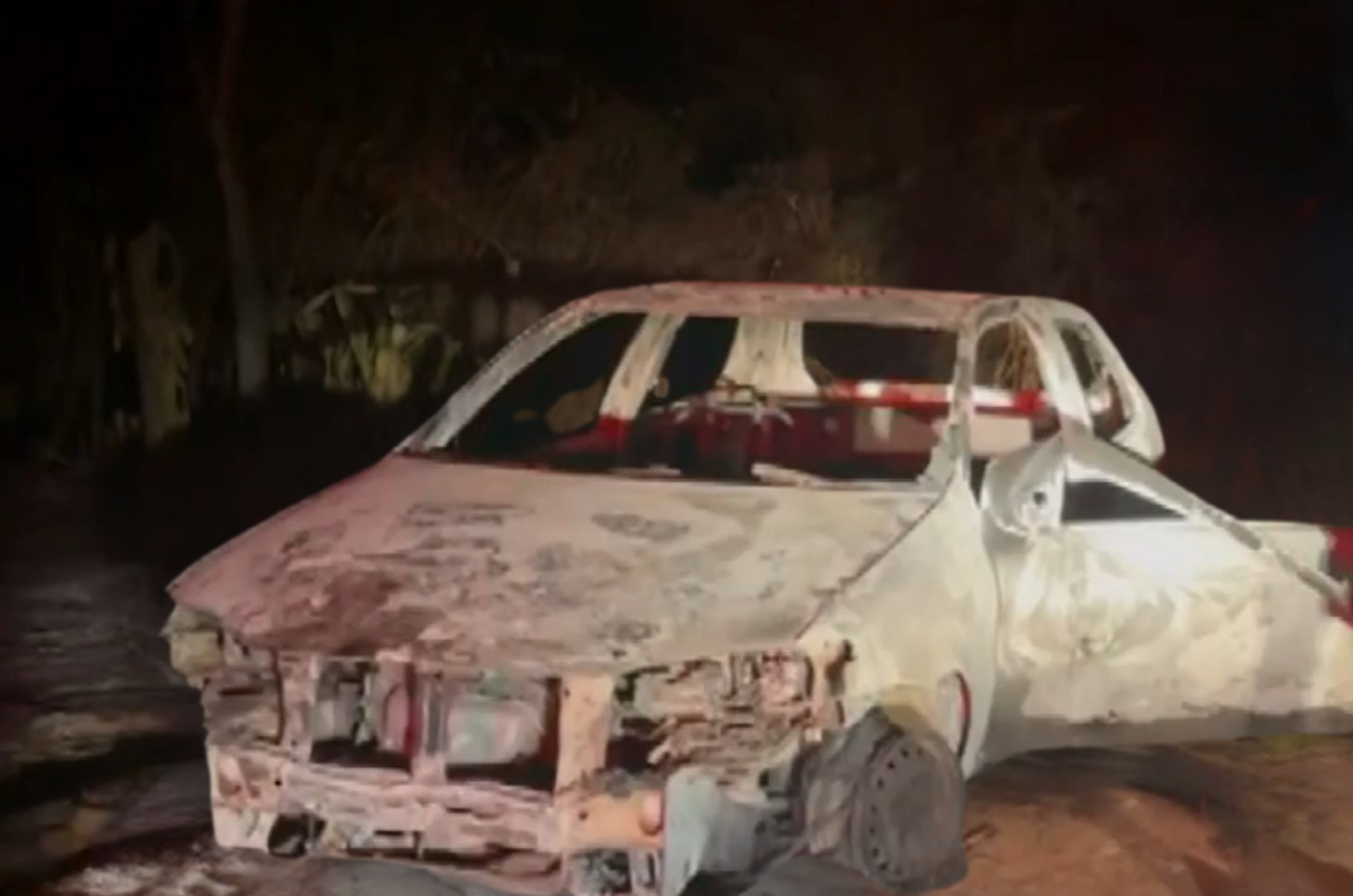 Corpo é encontrado carbonizado dentro de carro em Araraquara