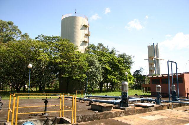 LIMPEZA NO RESERVATÓRIO DA ESTAÇÃO DE TRATAMENTO DE ÁGUA PAIOL (04/08)