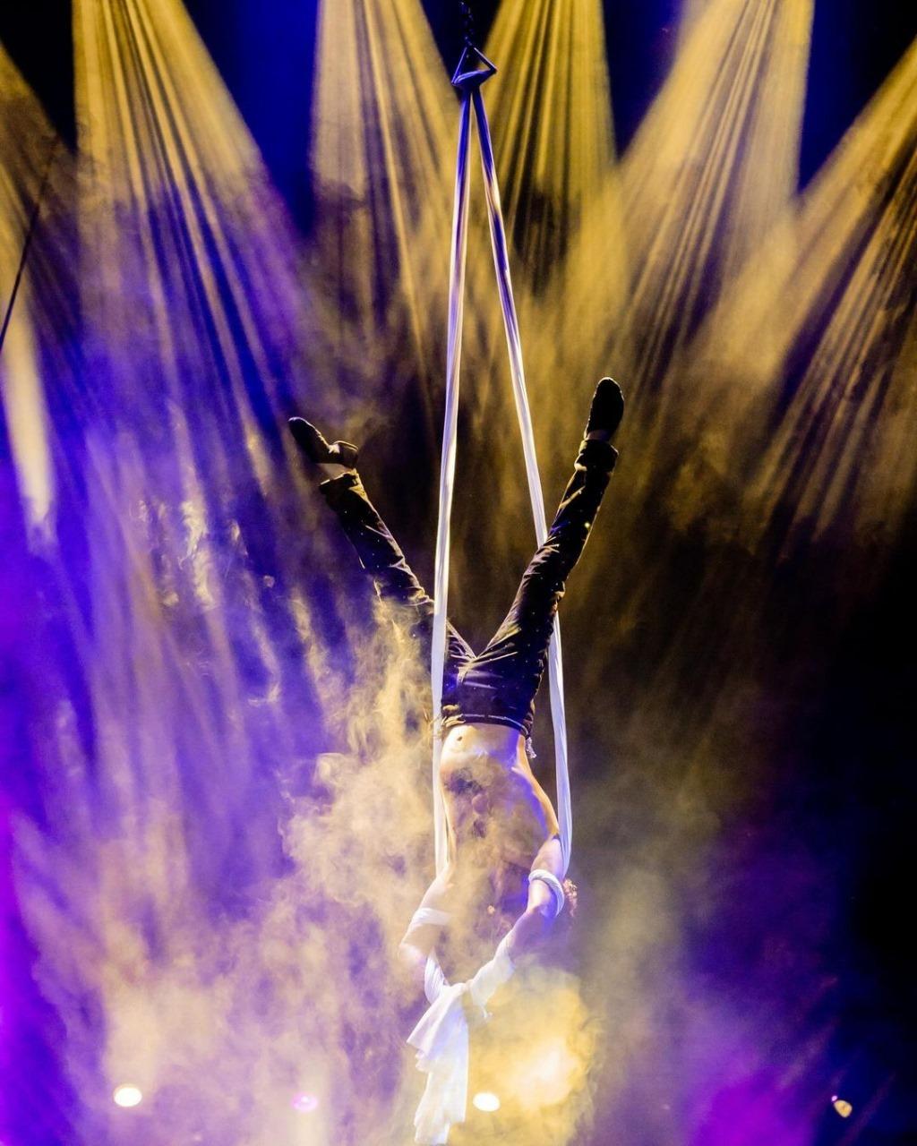 Última semana do Circo Mundo Mágico no Shopping Jaraguá tem promoção de meia entrada