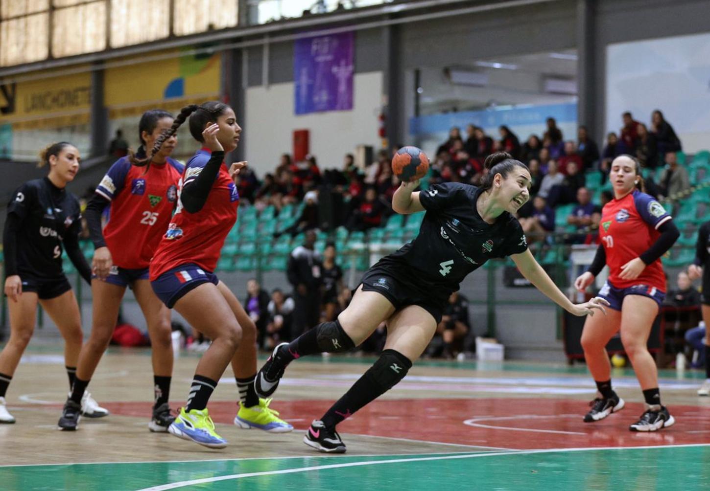 Convocação da pivô Yamale Oliveira valoriza Araraquara no esporte